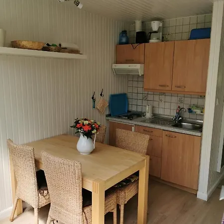 Campinghütte *